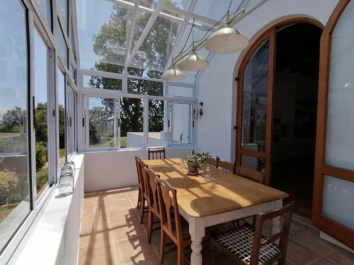 Avontuur Manor House And Wine Estate Bed and Breakfast Somerset West
