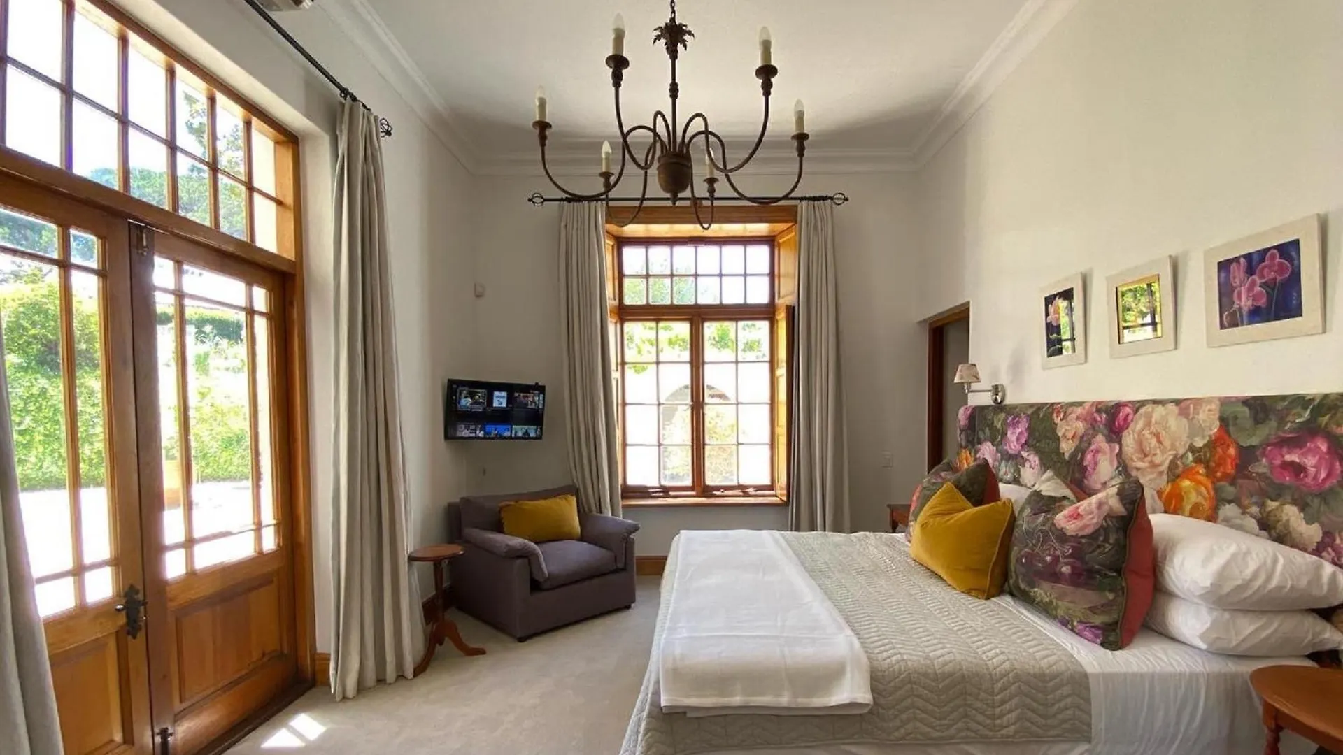 Avontuur Manor House And Wine Estate Bed & Breakfast Somerset West